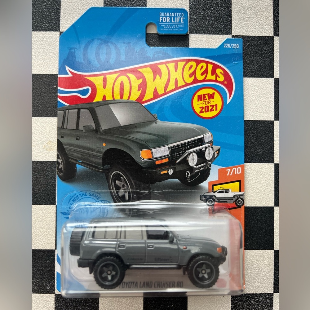 Toyota LandCruiser Hot Wheels